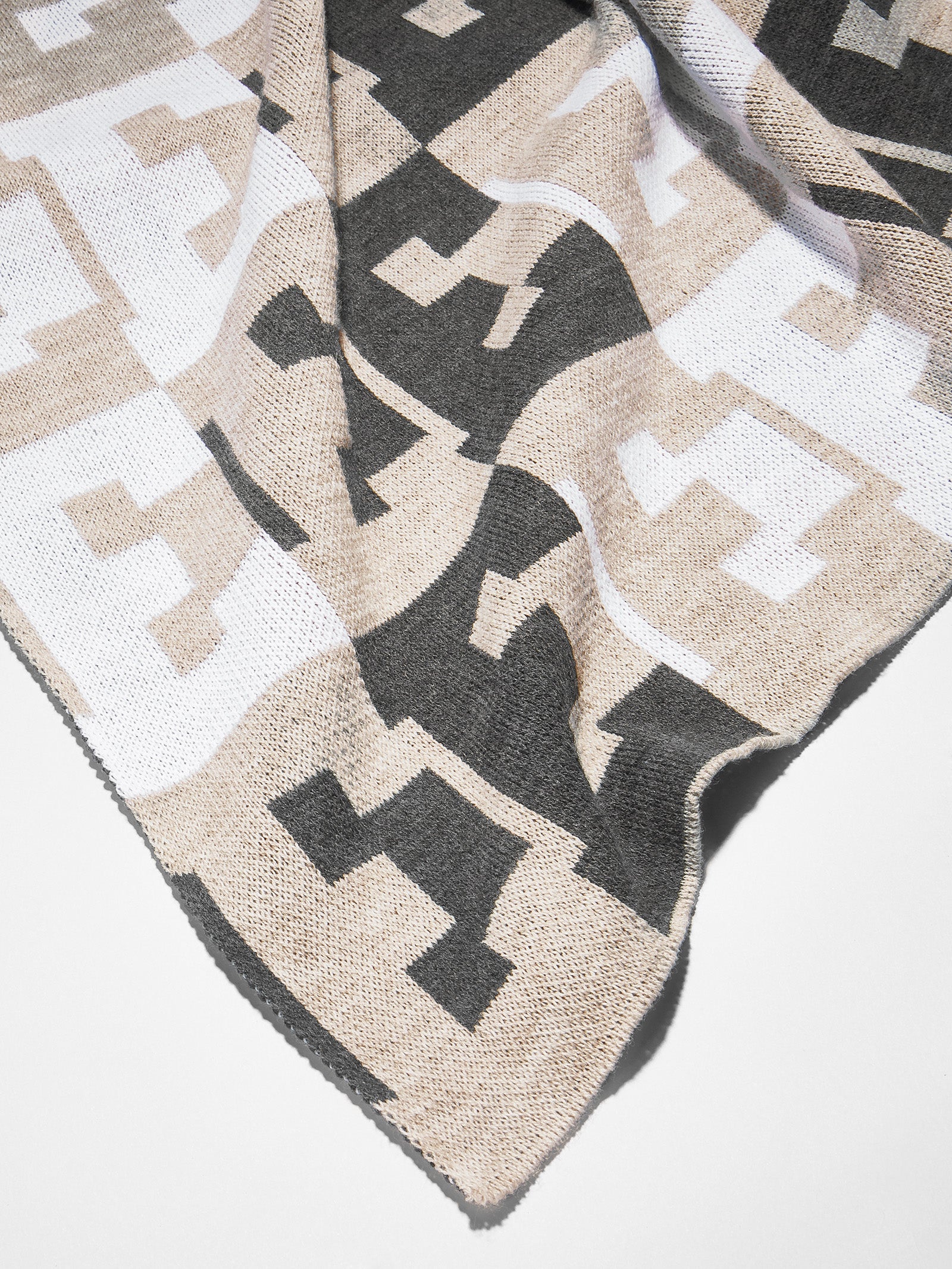 On Repeat Custom Blanket - Light Gray/White - Image 4